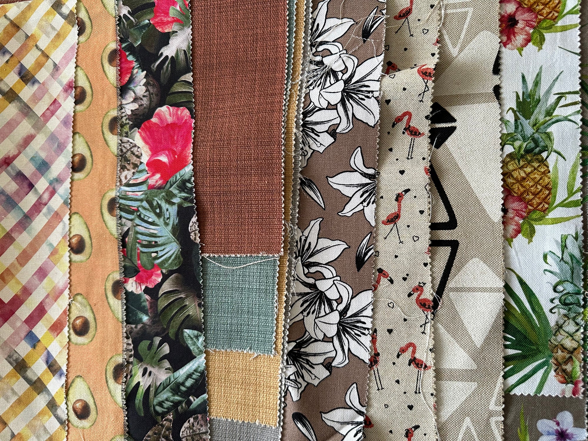 Canvas & Cotton Sateen Fabric Scraps Mixed Colors & Designs 1.6kg