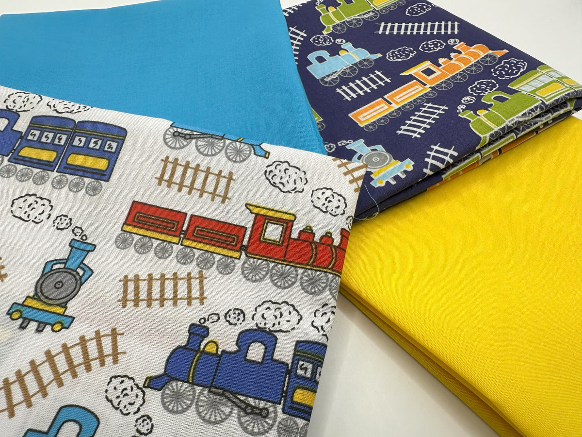 Choo Choo Trains &amp; Plain Mix Fat Quarter Bundle Poly Cotton