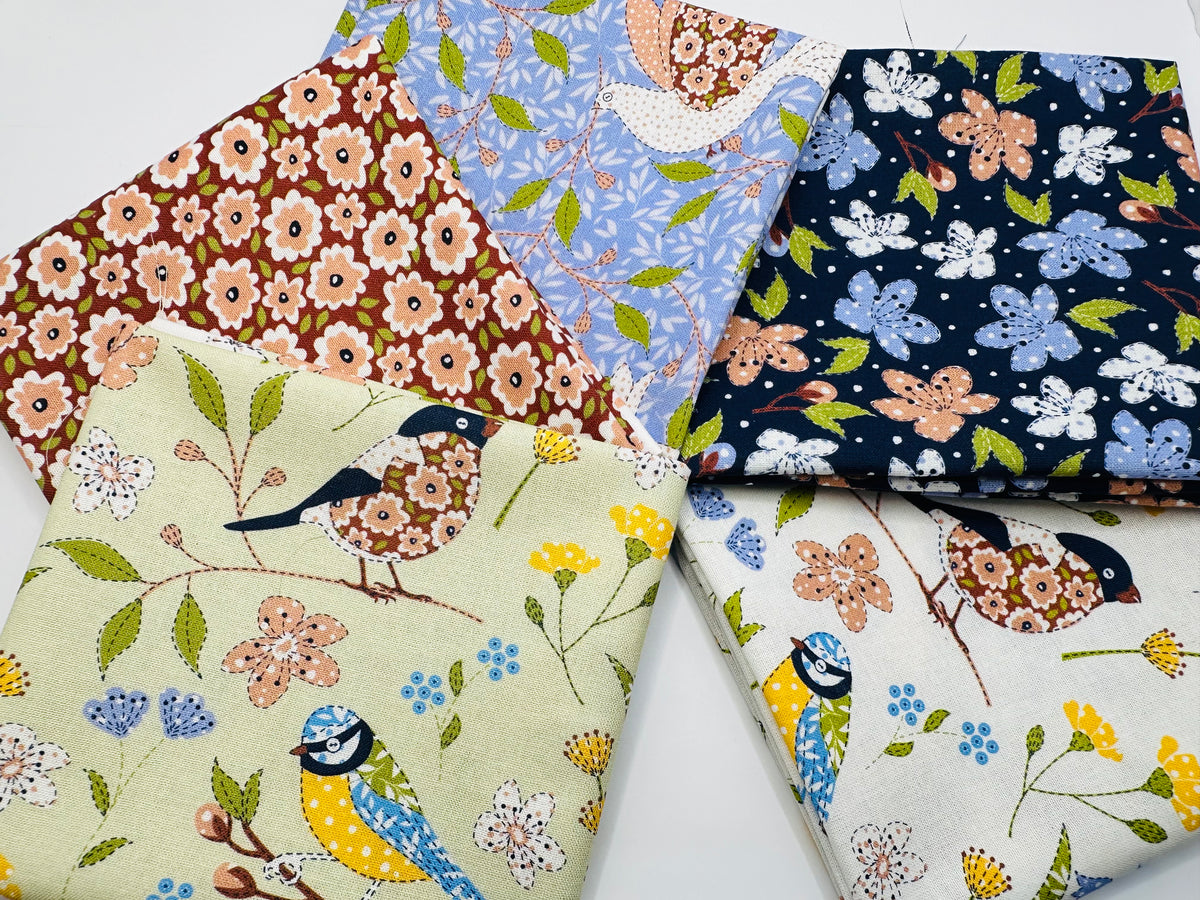 Patchwork Birds &amp; Pretty Little Flowers 100% Cotton Fat Quarter Bundle