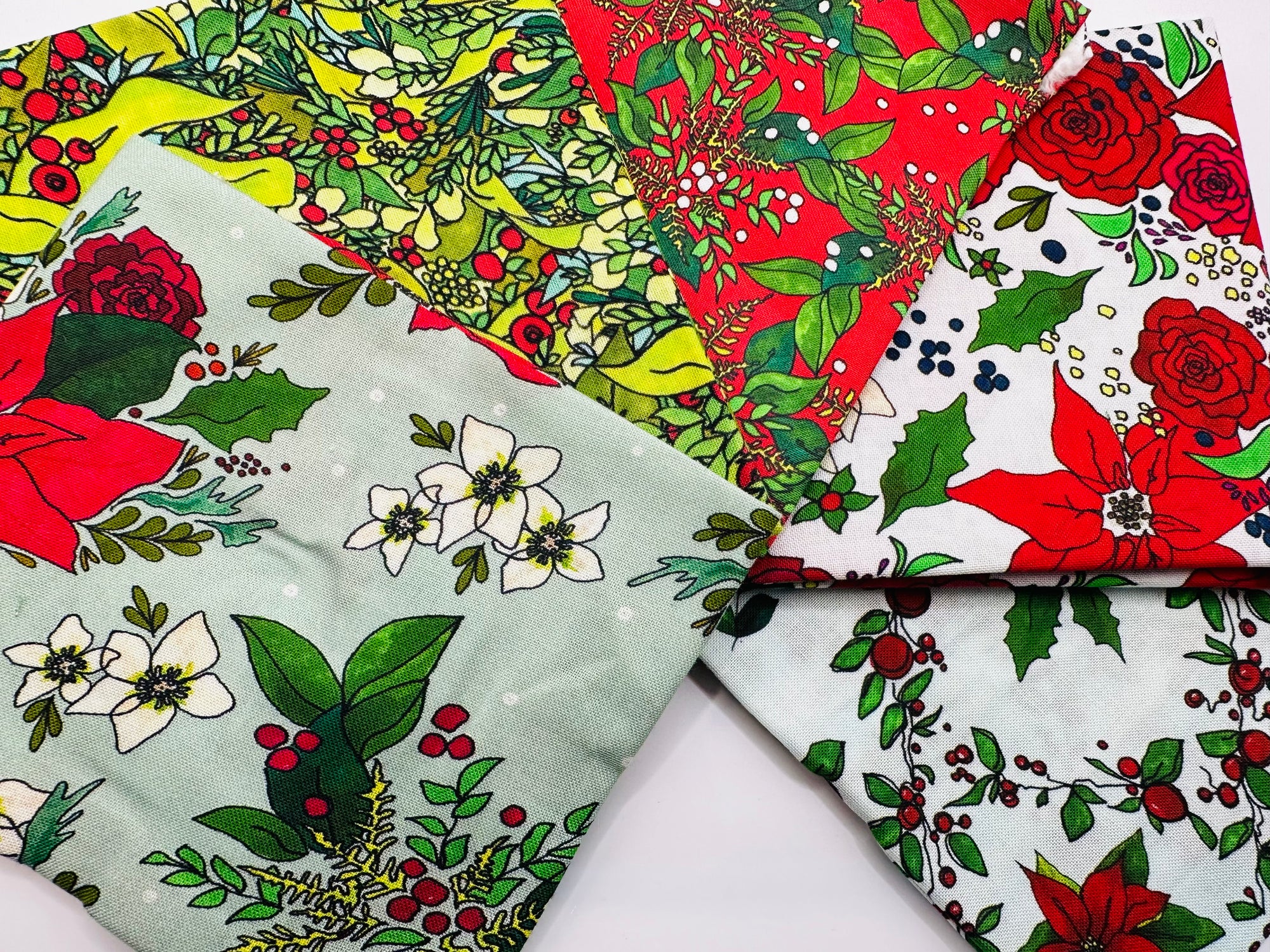 Christmas Berries Blooms & Poinsettias Fat Quarter Bundle 100% Cotton