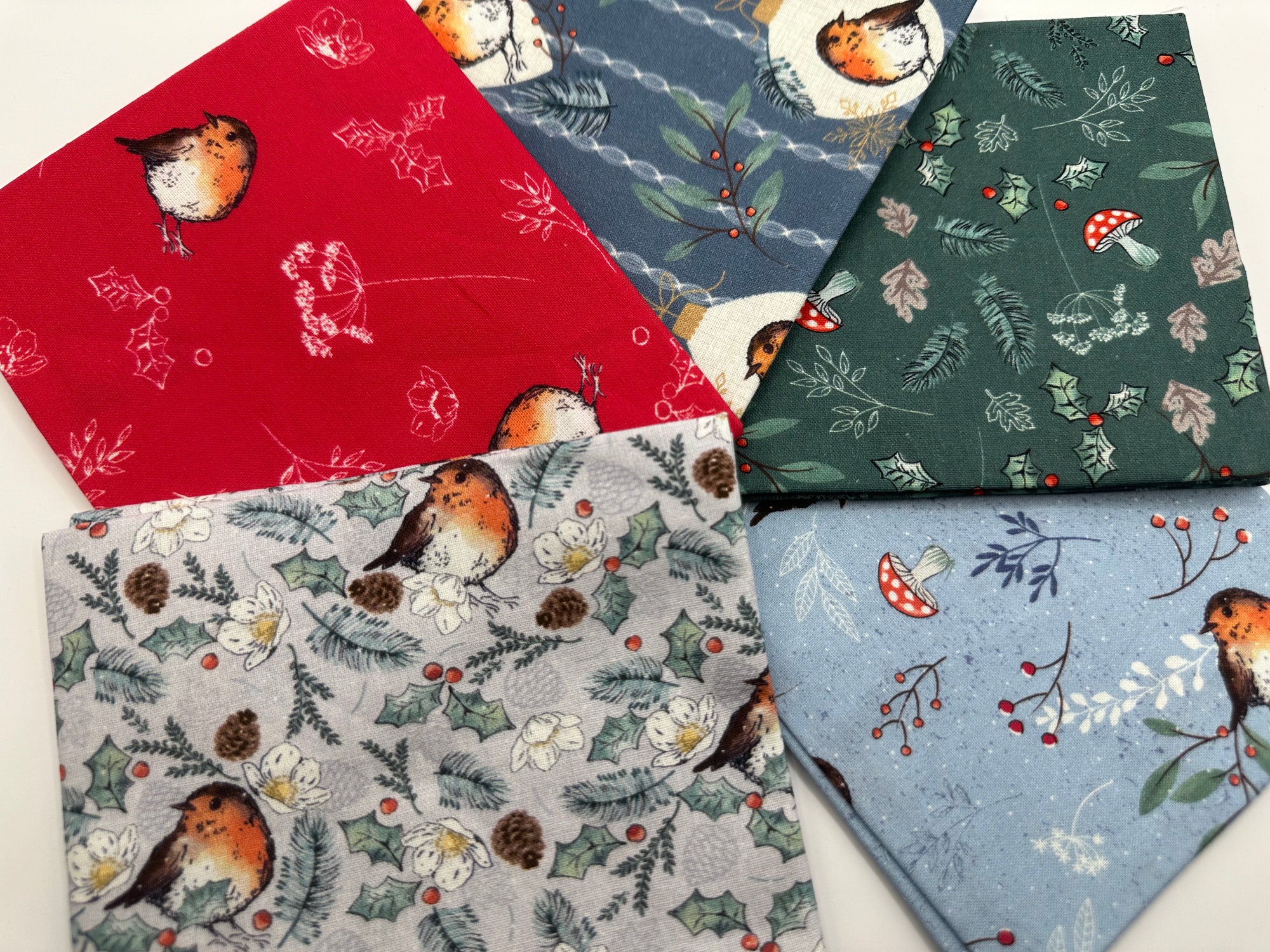 Christmas Little Red Robin Fat Quarter Bundle 100% Cotton