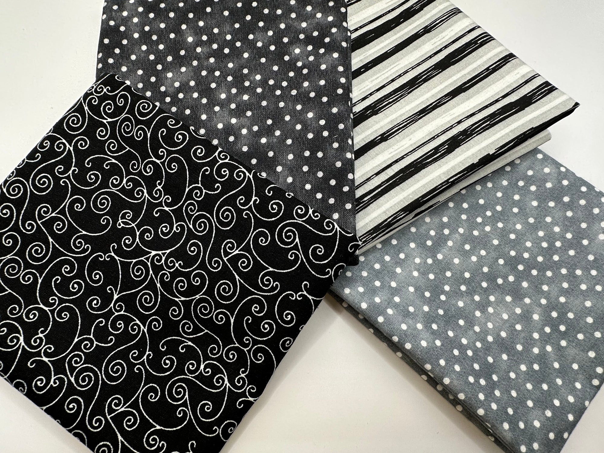 Black Grey & White Mix Fat Quarter Bundle 100% Cotton