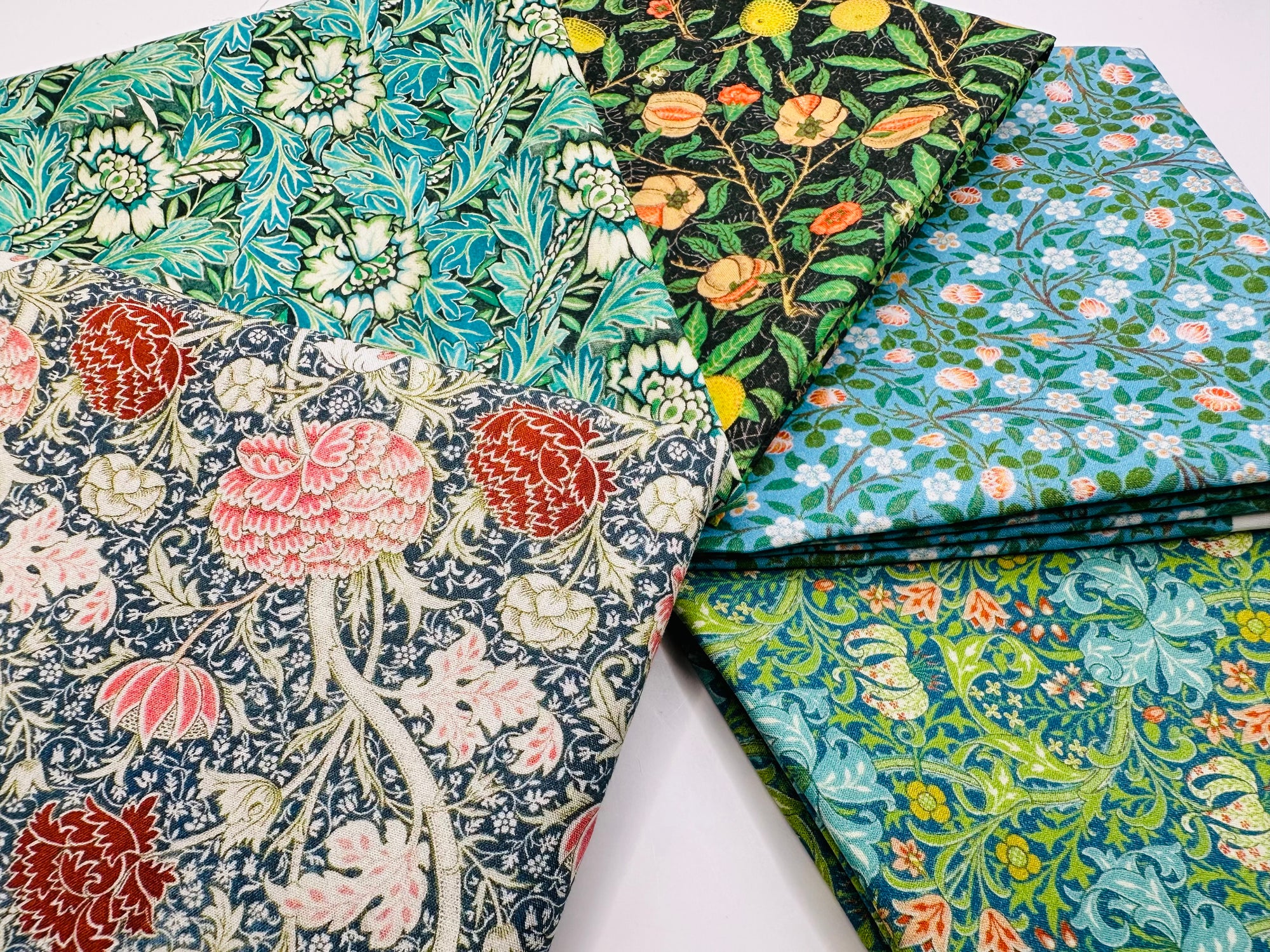 William Morris Mixed Designs 6 Digital Print Fat Quarter Bundle 100% Cotton