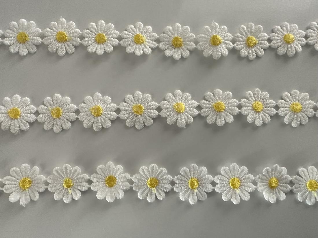 Guipure Daisy White & Yellow Embroidered Lace - The Little Fabric Shop
